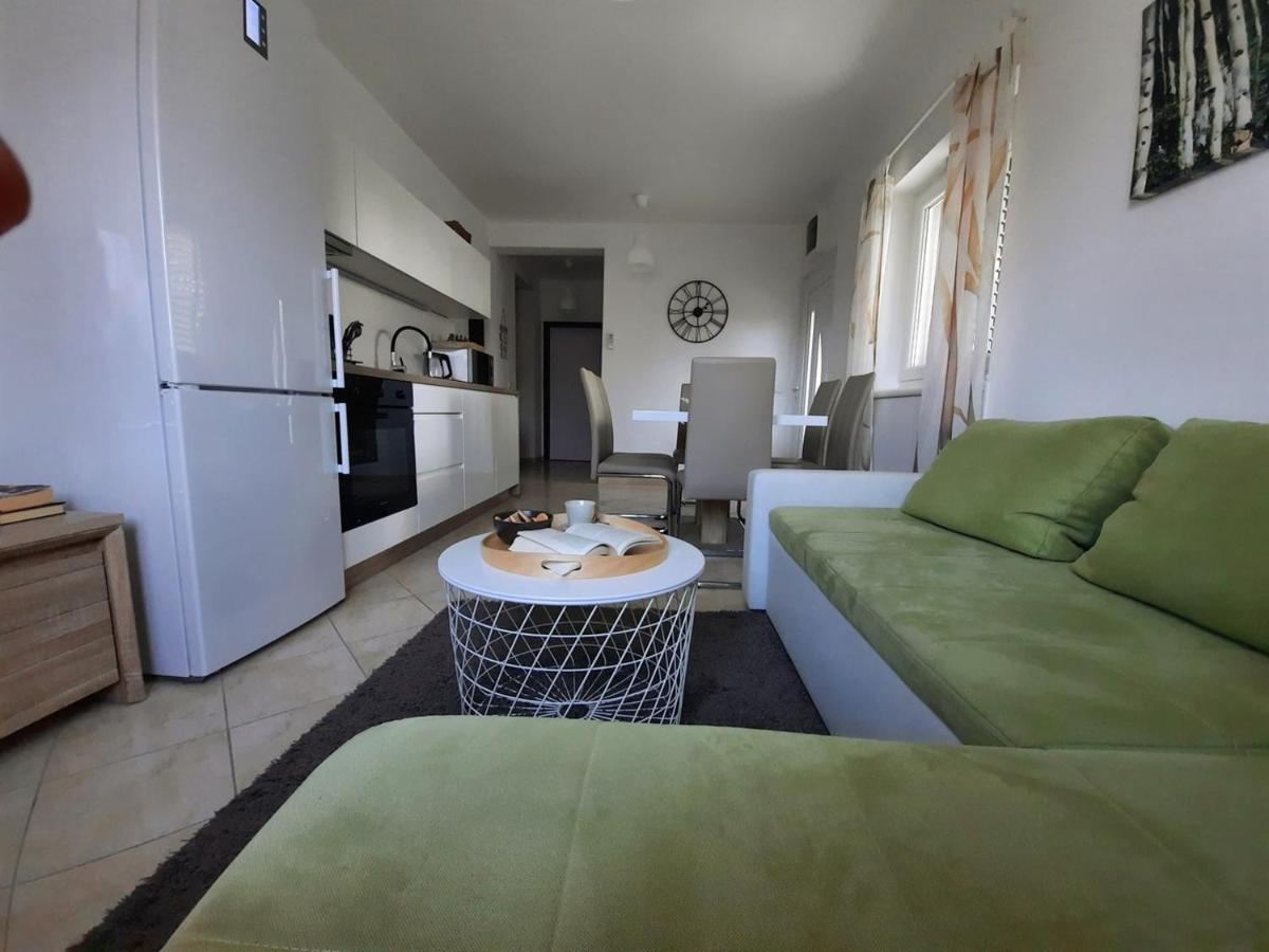 Apartments Adrijana Malinska Dış mekan fotoğraf