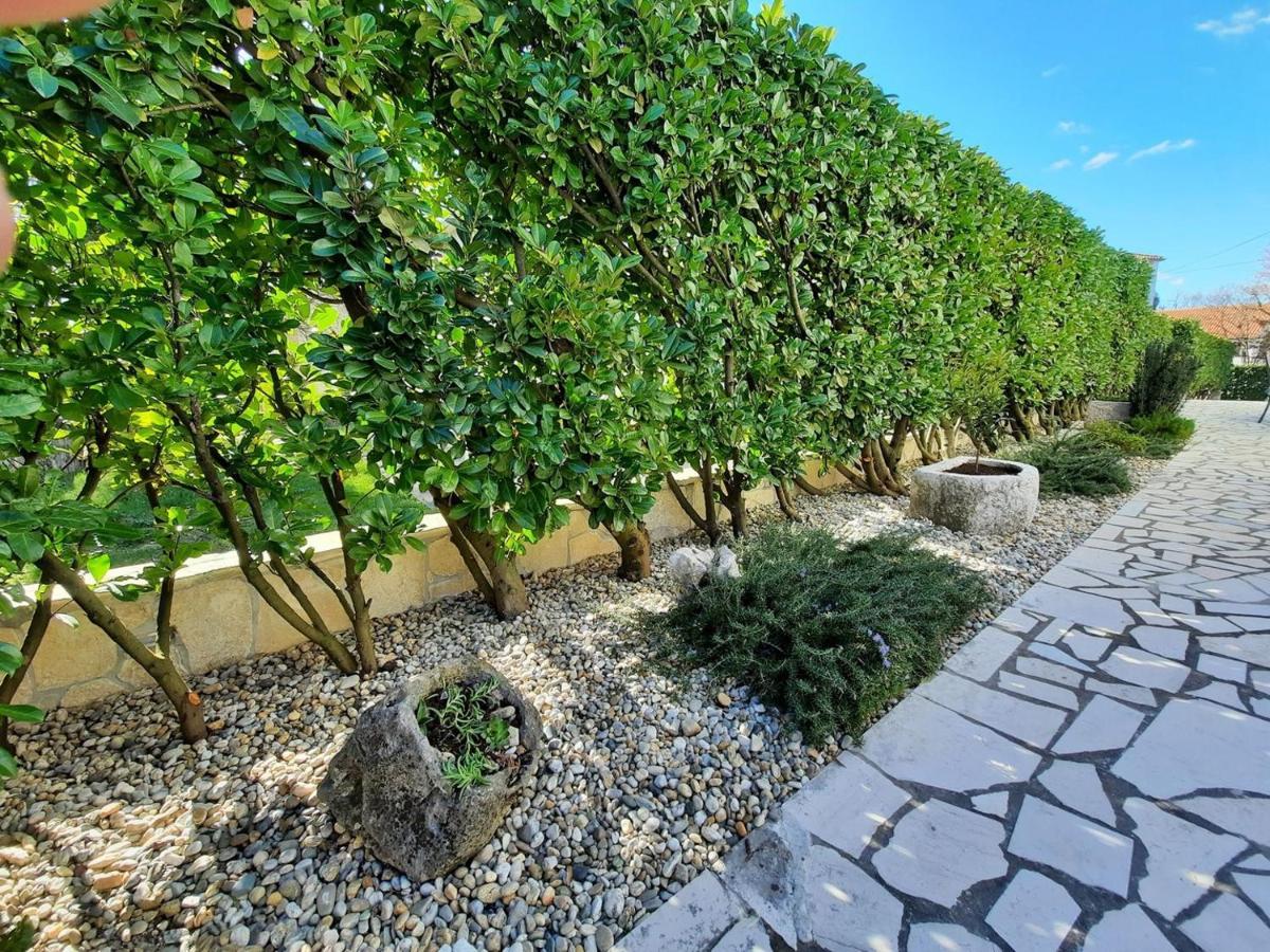 Apartments Adrijana Malinska Dış mekan fotoğraf